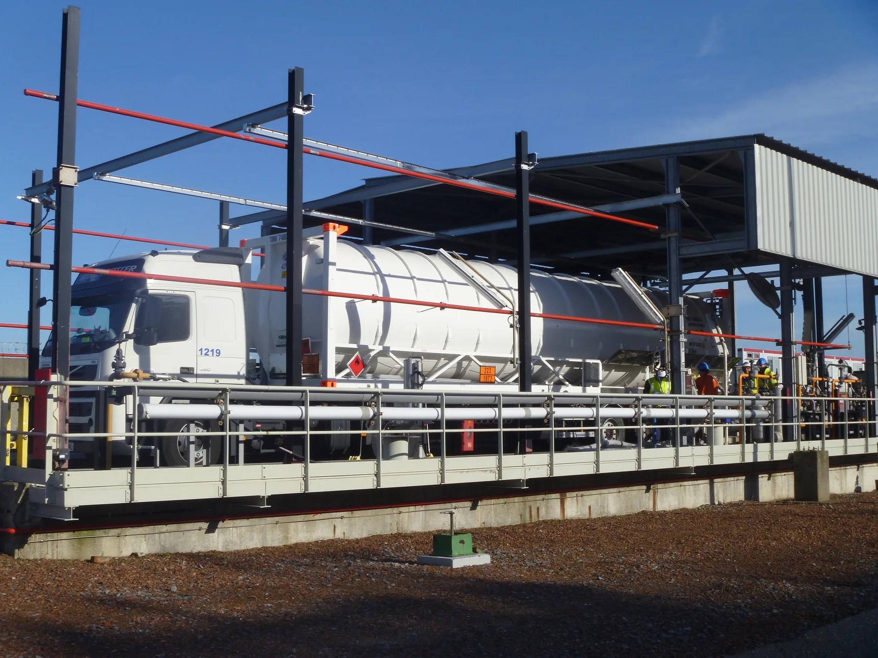 Bofort 40 ft LNG ISO tank containers loading at the Fluxys LNG terminal in Zeebrugge